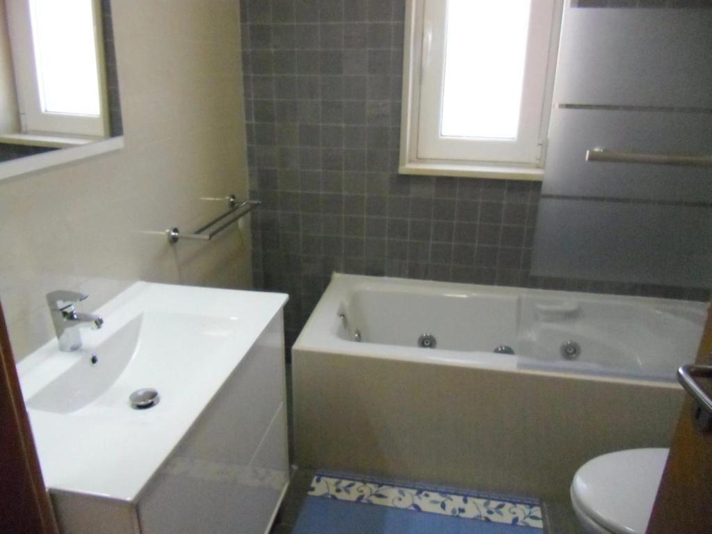 Casa Sao Bartolomeu - 5 Quartos Com Piscina Екстер'єр фото
